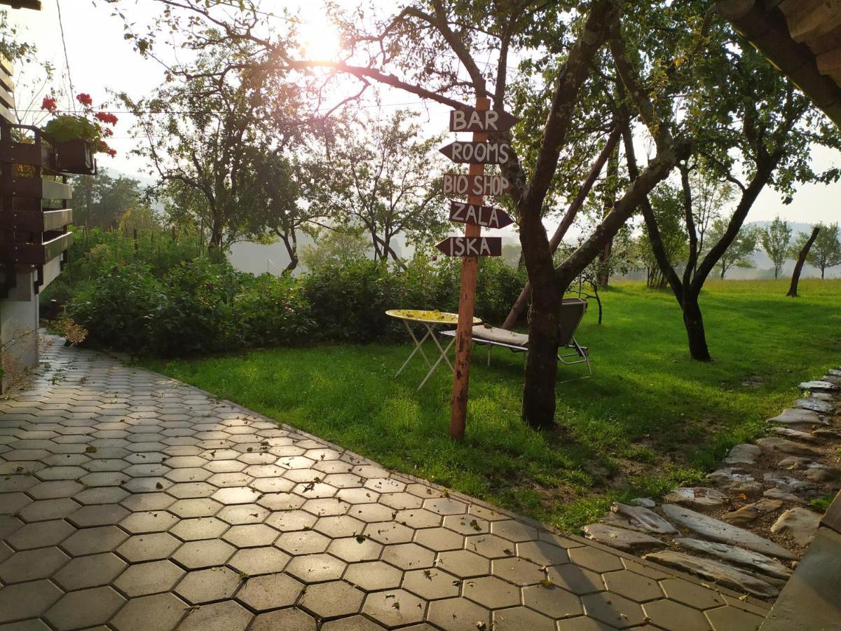 Tourist Farm Strle With Great Local Food Villa Cerknica ภายนอก รูปภาพ