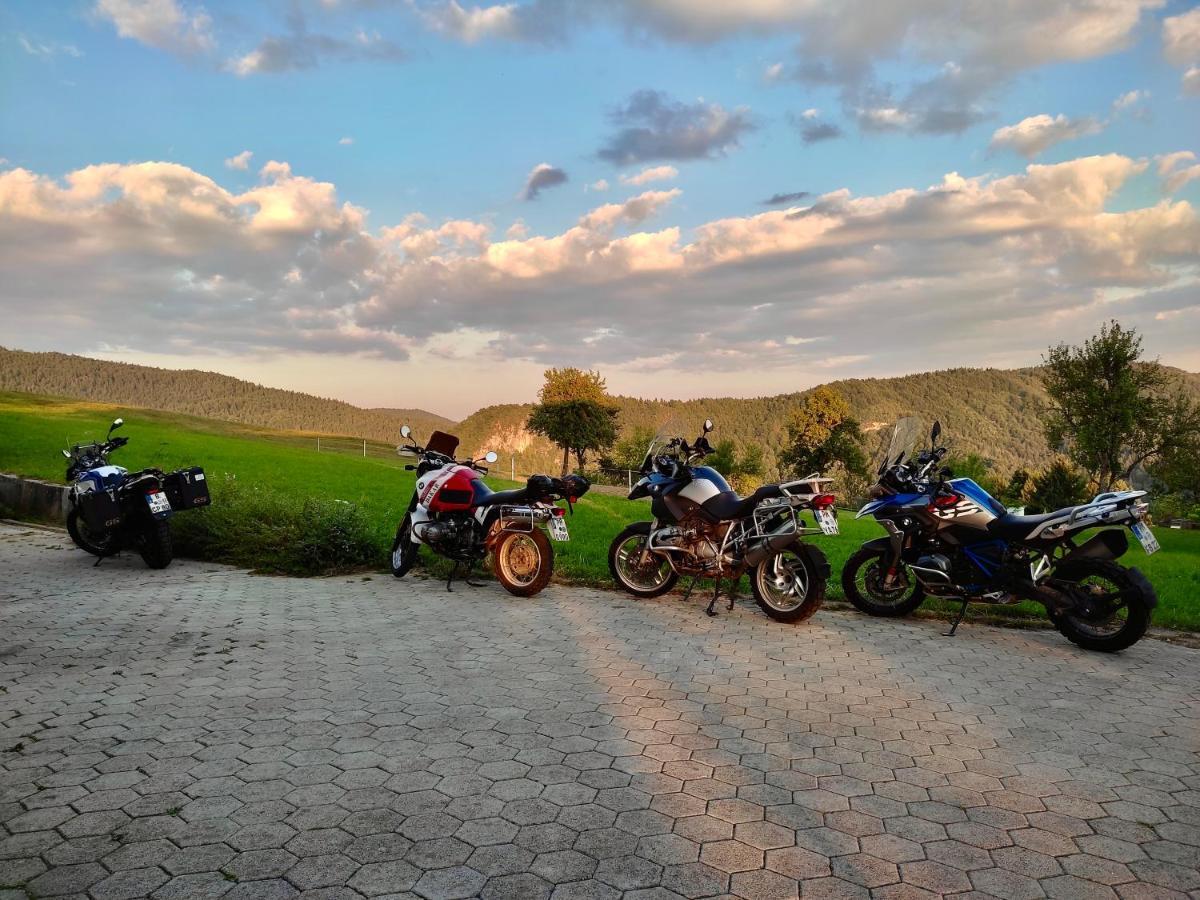Tourist Farm Strle With Great Local Food Villa Cerknica ภายนอก รูปภาพ